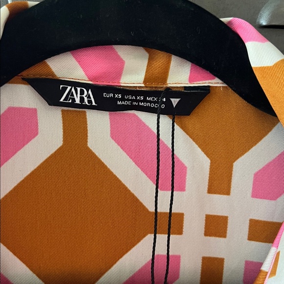 Zara Set - Picture 2 of 9